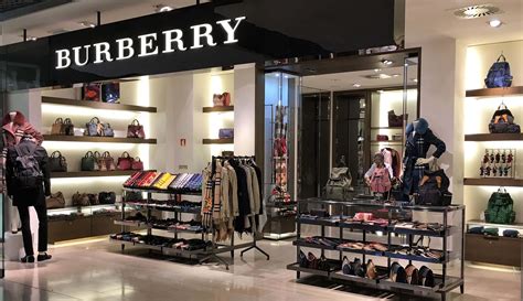 Find Burberry Stores in Lisbon, Portugal .